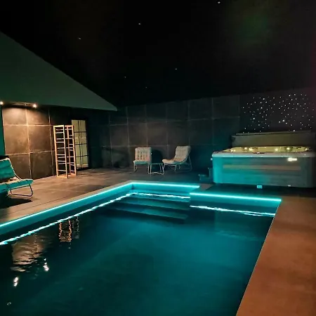 Villa O Temps Suspendu Piscine Interieure, Spa, Sauna Prives En Campagne