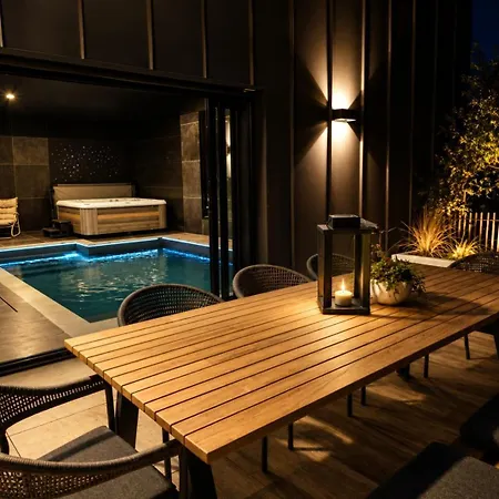 O Temps Suspendu Piscine Interieure, Spa, Sauna Prives En Campagne Willa Merris