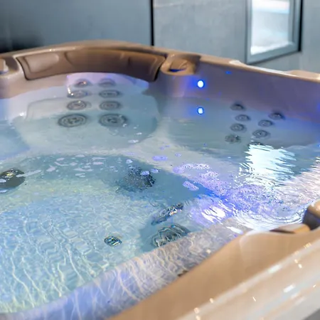 O Temps Suspendu Piscine Interieure, Spa, Sauna Prives En Campagne *
