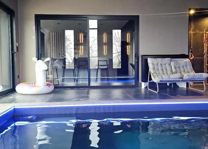 O Temps Suspendu Piscine Interieure, Spa, Sauna Prives En Campagne Villa