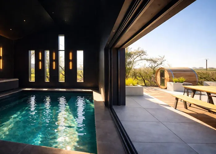 Villa O Temps Suspendu Piscine Interieure, Spa, Sauna Prives En Campagne *