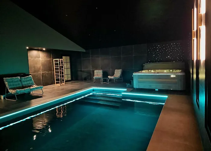 O Temps Suspendu Piscine Interieure, Spa, Sauna Prives En Campagne Merris